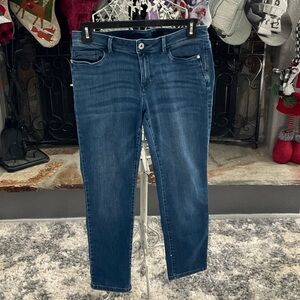 Stylish Indigo Women's Skinny Jeans